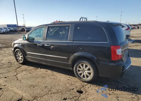 2016 Chrysler Town & Country Touring from USA, damaged, VIN 2C4RC1BG8GR306054